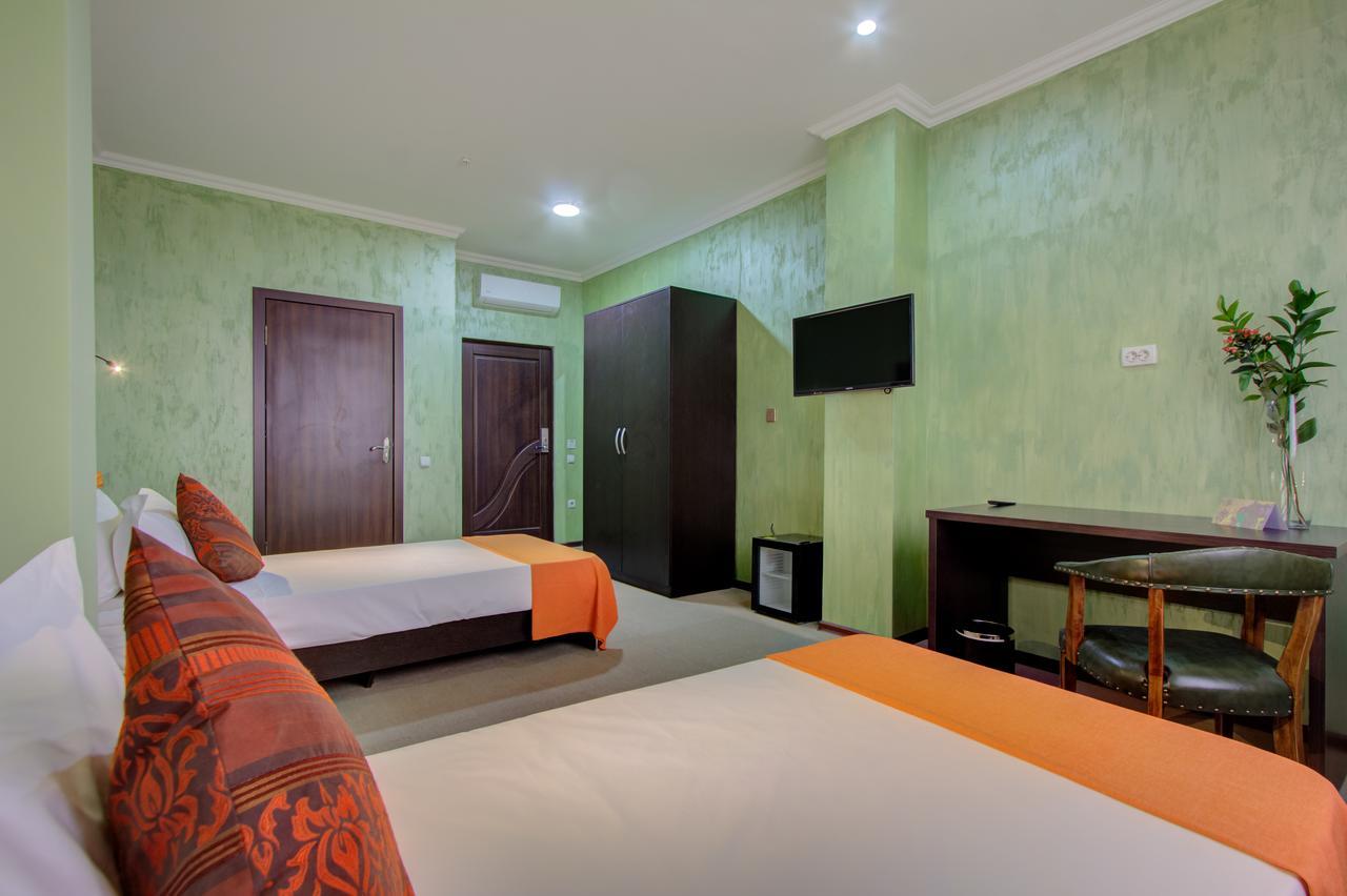 Olive Hotel בישקק מראה חיצוני תמונה
