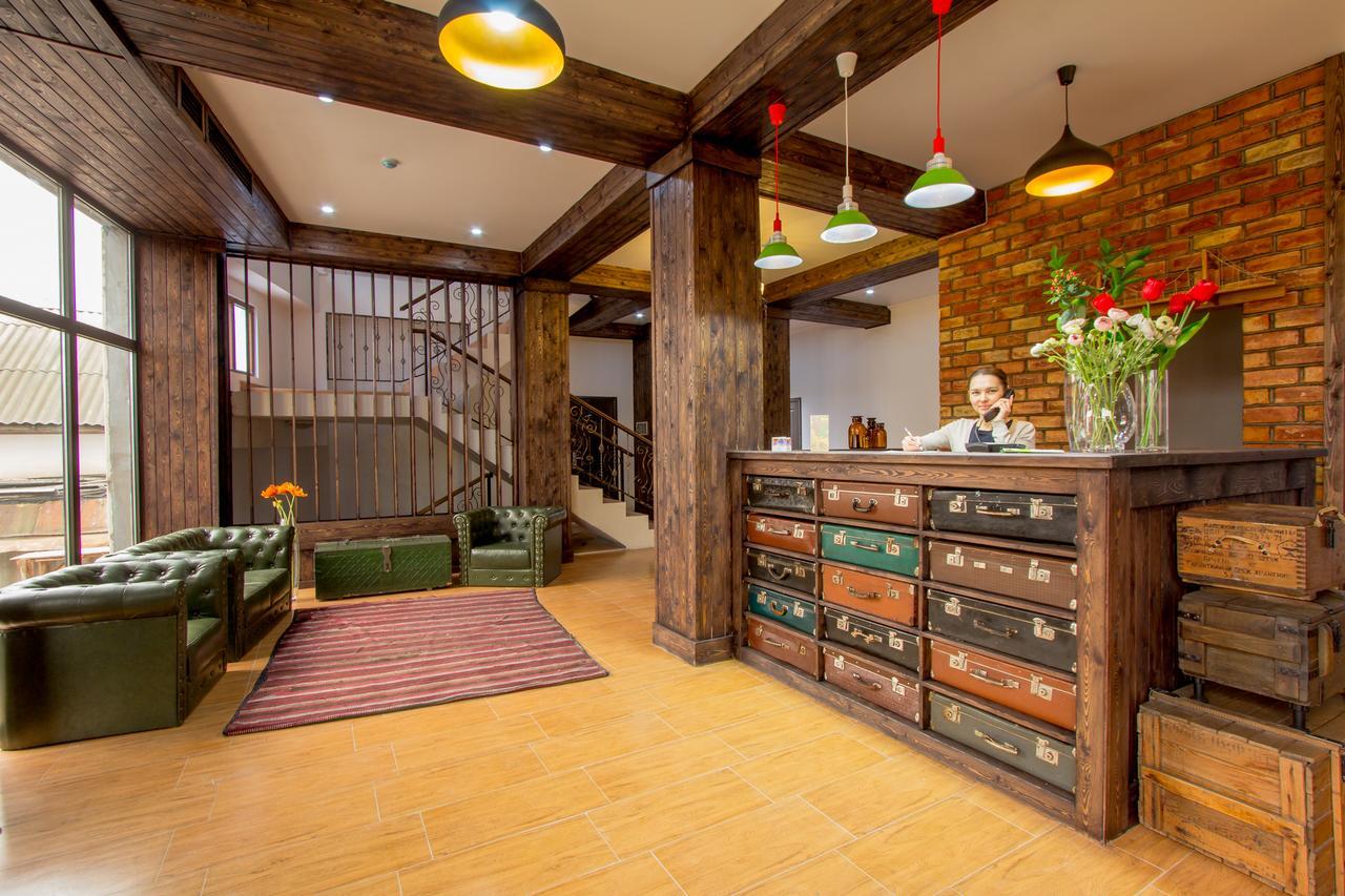 Olive Hotel בישקק מראה חיצוני תמונה