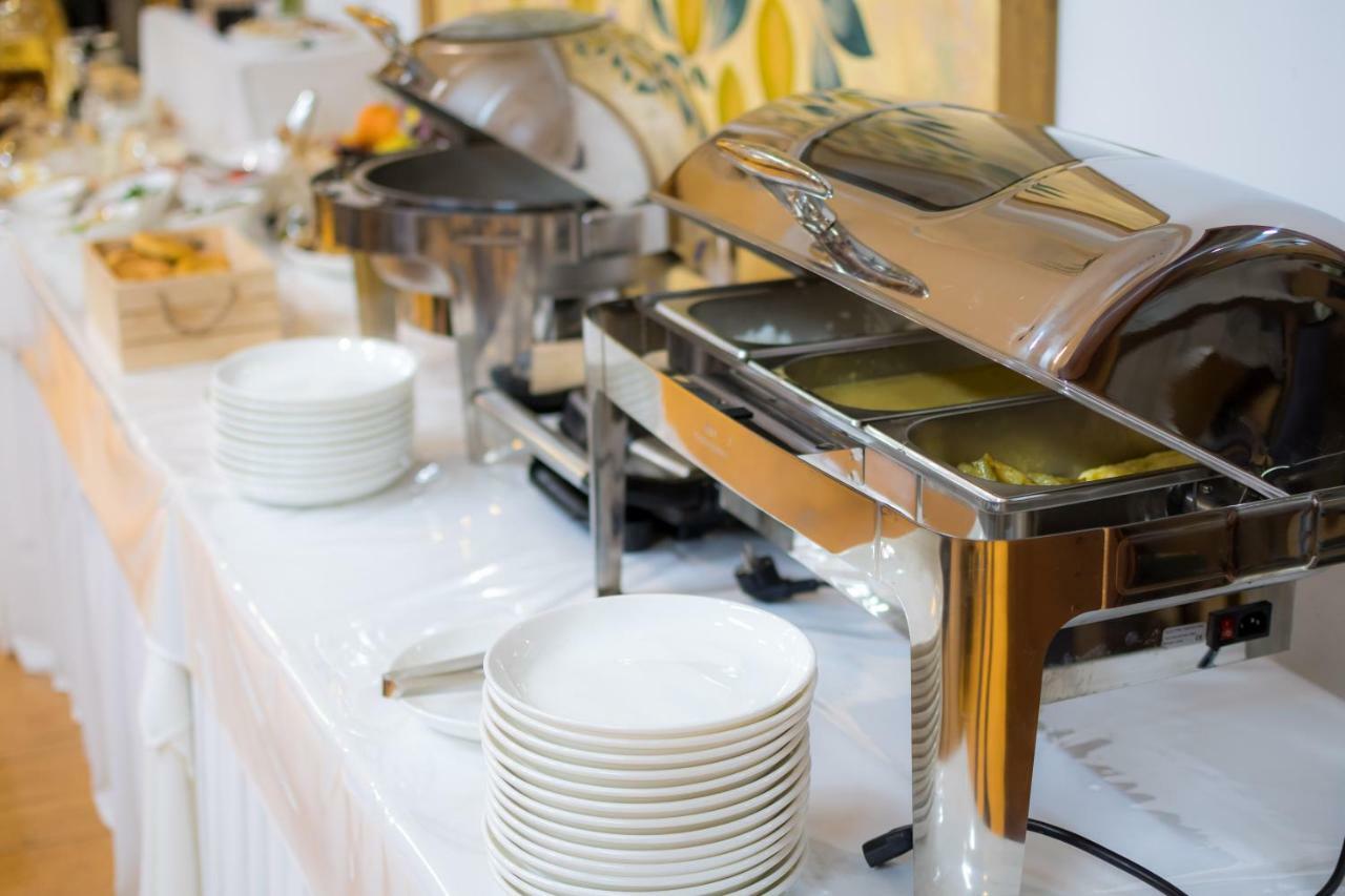 Olive Hotel בישקק מראה חיצוני תמונה